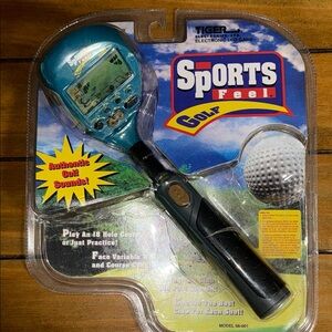 Tiger Electronics Sports Feel Golf Handheld LCD  Game 1999 New